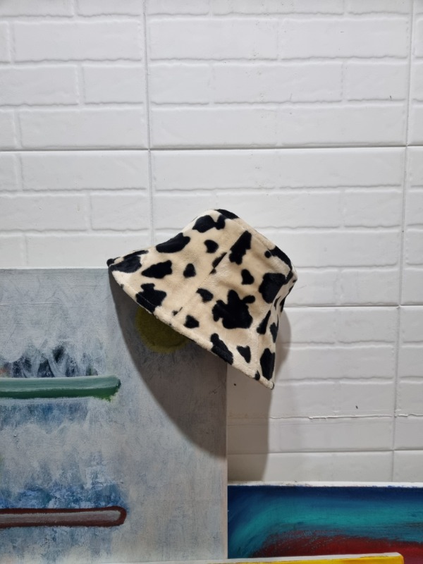 VINTAGE cow pattern bucket hat