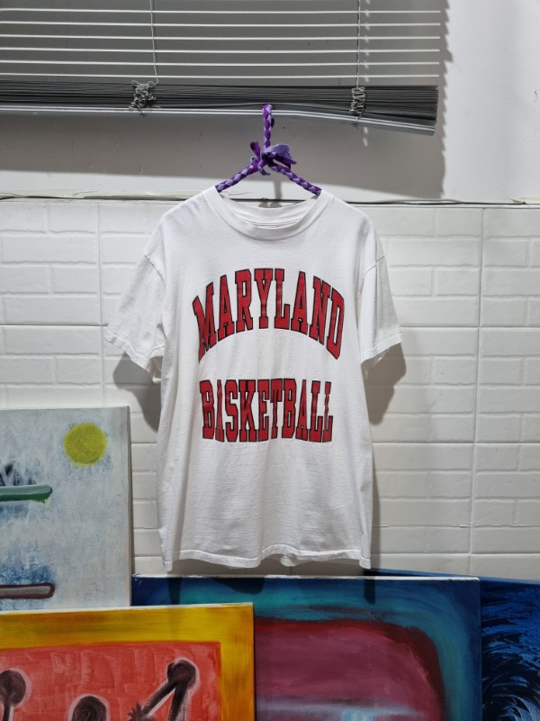 90&#039;s NIKE &quot;MARYLAND BASKETBALL&quot; T-shirt